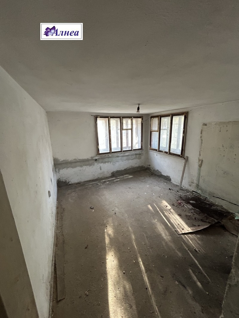 Продава 2-СТАЕН, гр. Пловдив, Въстанически, снимка 2 - Апартаменти - 52546702