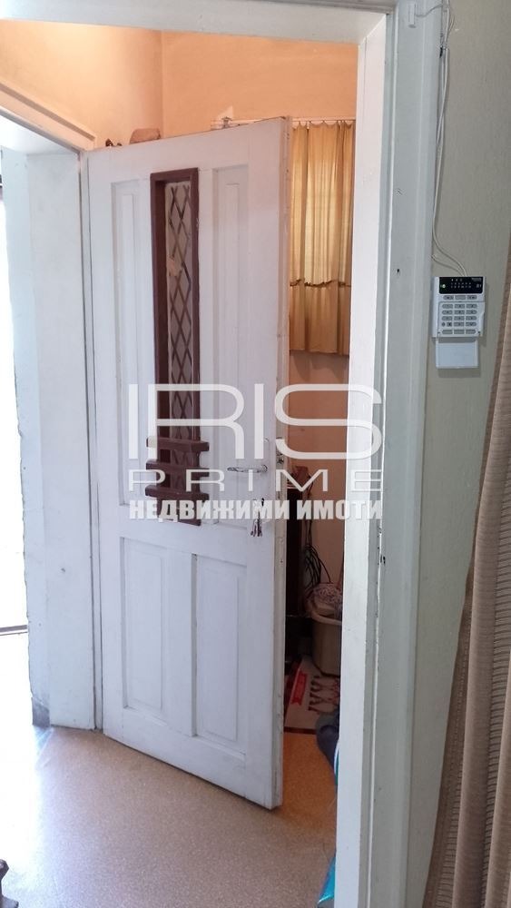 Продава КЪЩА, гр. Шумен, Център, снимка 6 - Къщи - 55836234