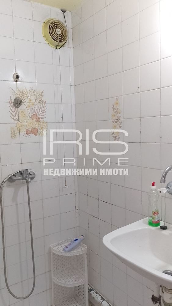Продава КЪЩА, гр. Шумен, Център, снимка 3 - Къщи - 55836234