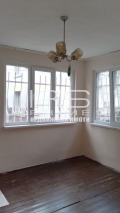 Продава КЪЩА, гр. Шумен, Център, снимка 10