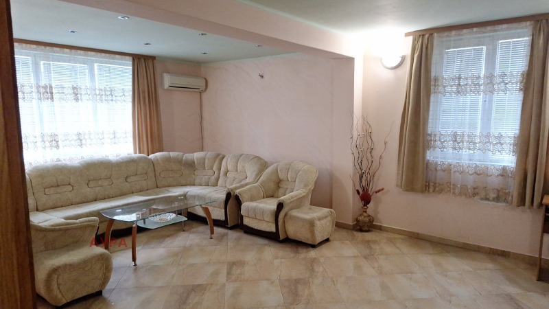 Продава КЪЩА в област Враца, с. Ракево - 90 кв.м / 119 000 € » 232 743.77 лв., АУРА