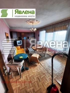 Продажба на етажи от къща в област Бургас — страница 3 - изображение 19 