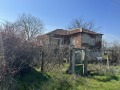 Продава КЪЩА, област Варна, с. Юнак • 29000 € / 56719.07 лв. • 72392815 10
