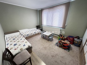 1 Schlafzimmer Zentar, Razgrad 5