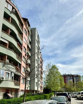 Продажба на тристайни апартаменти в град София — страница 11 - изображение 8 