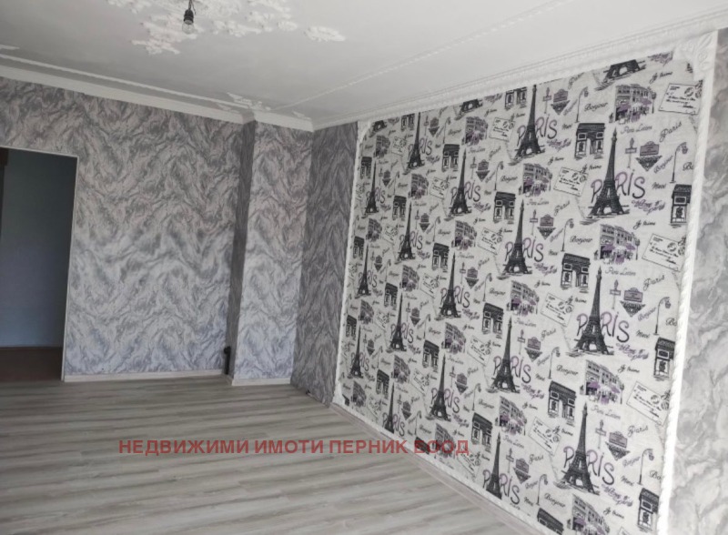 Til salgs  2 soverom region Pernik , Radomir , 98 kvm | 59892659