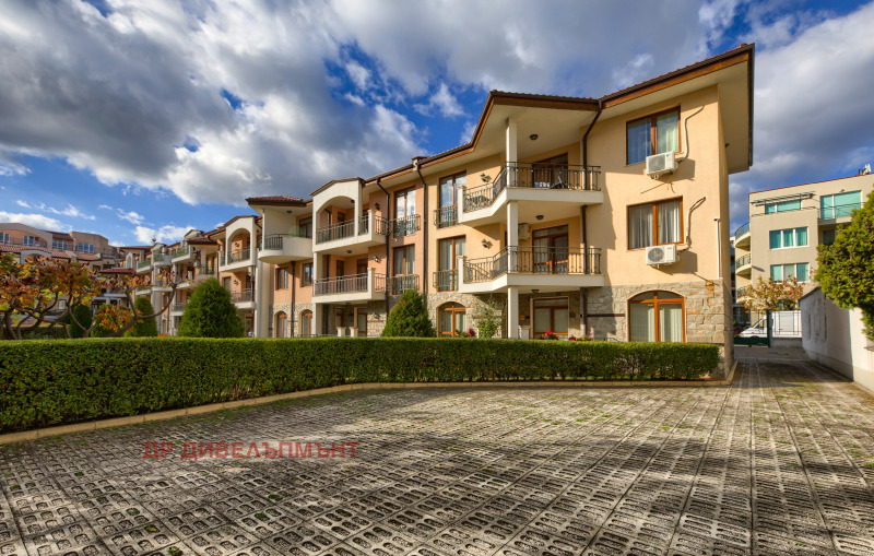 Till salu  2 sovrum region Burgas , k.k. Slantjev brjag , 106 kvm | 11662668 - bild [14]