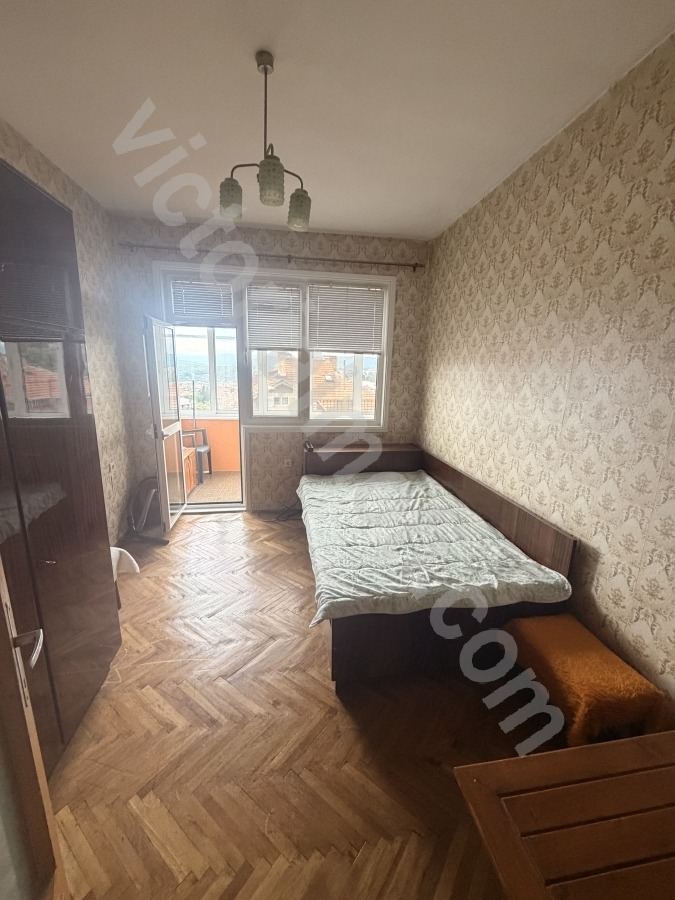 Продава ЕТАЖ ОТ КЪЩА, гр. Велико Търново, Център, снимка 5 - Етаж от къща - 55543328