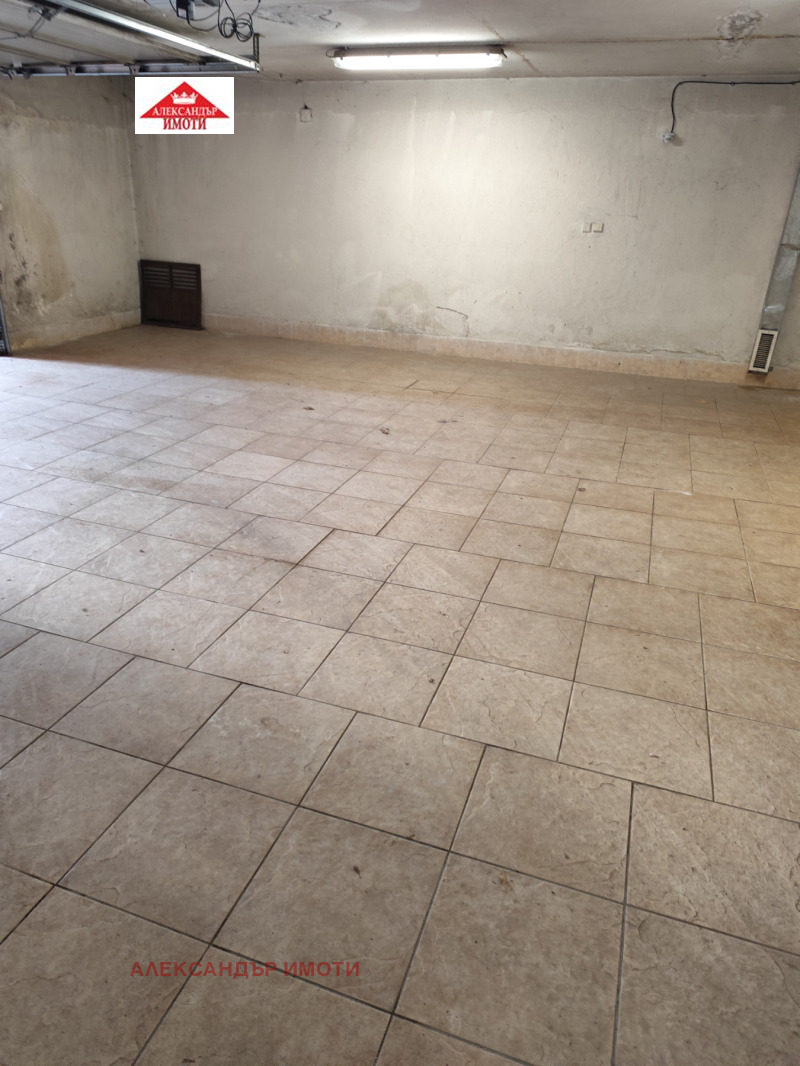 Продава ГАРАЖ, ПАРКОМЯСТО, гр. София, Стрелбище, снимка 2 - Гаражи и паркоместа - 53259330