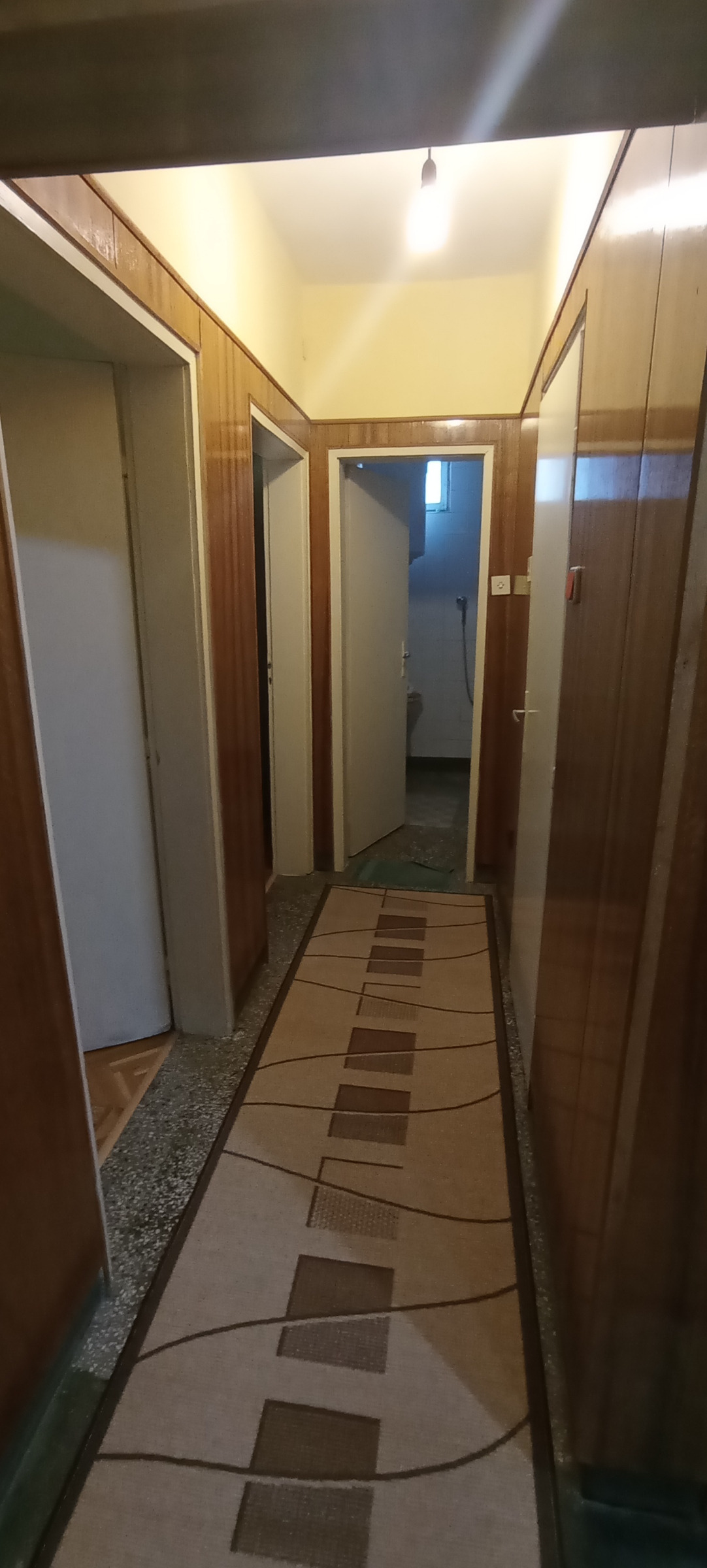 Продава МНОГОСТАЕН, гр. Бургас, Център, снимка 6 - Апартаменти - 55845603