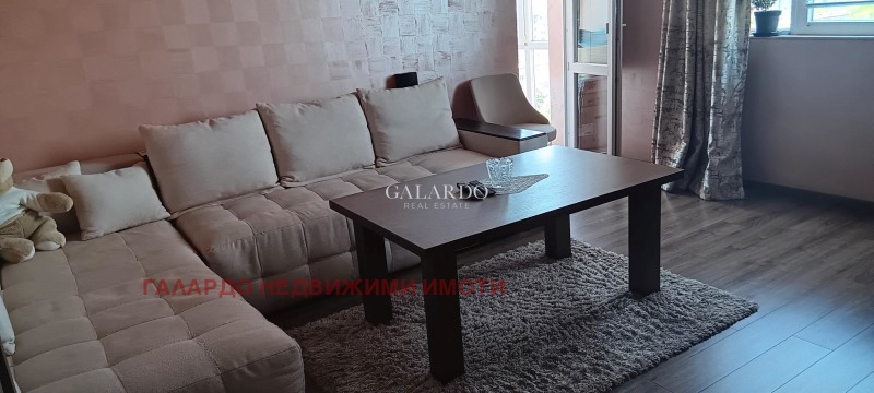 À venda  1 quarto Plovdiv , Iujen , 64 m² | 66528593