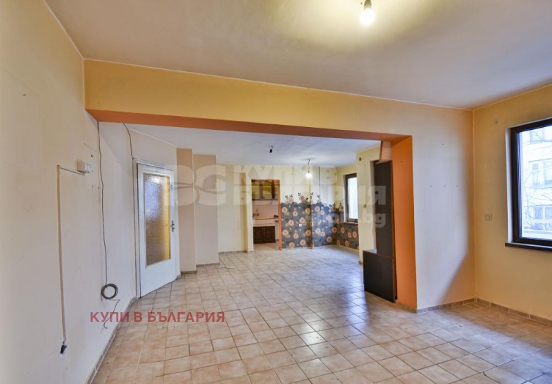 Продава  3-стаен град Варна , Лятно кино Тракия , 108 кв.м | 41033744 - изображение [2]