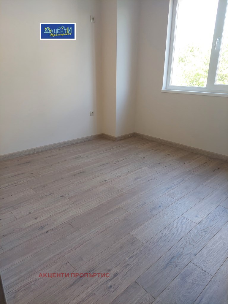 Eladó  2 hálószobás Veliko Tarnovo , Centar , 82 négyzetméter | 77012359
