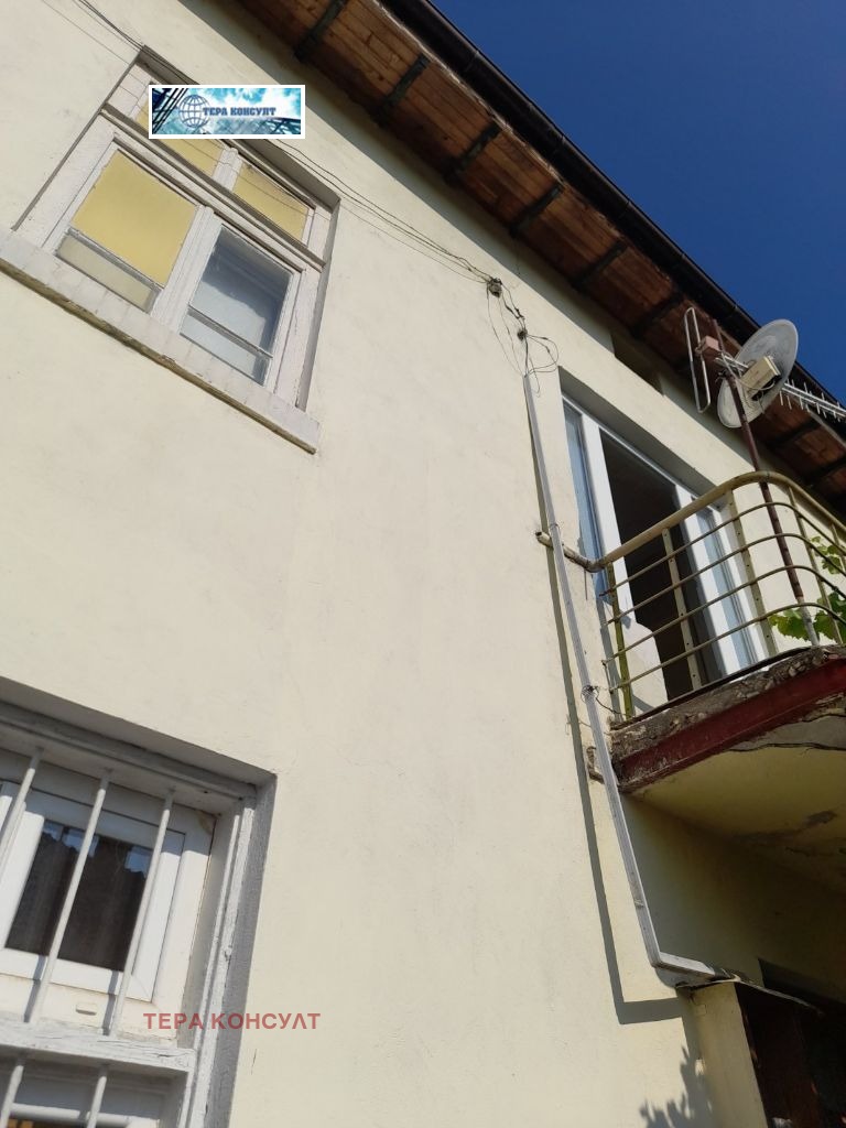 Продава КЪЩА, с. Беглеж, област Плевен, снимка 2 - Къщи - 56065072