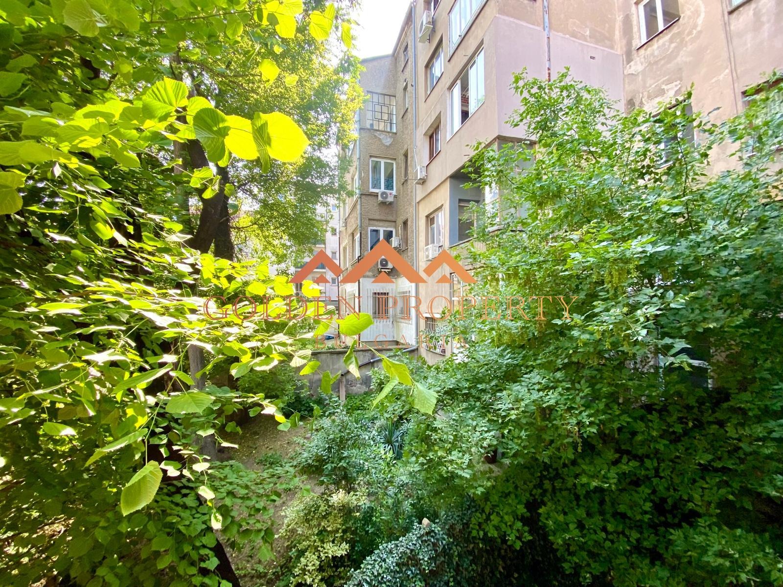 Продава 3-СТАЕН, гр. София, Център, снимка 2 - Апартаменти - 54250371