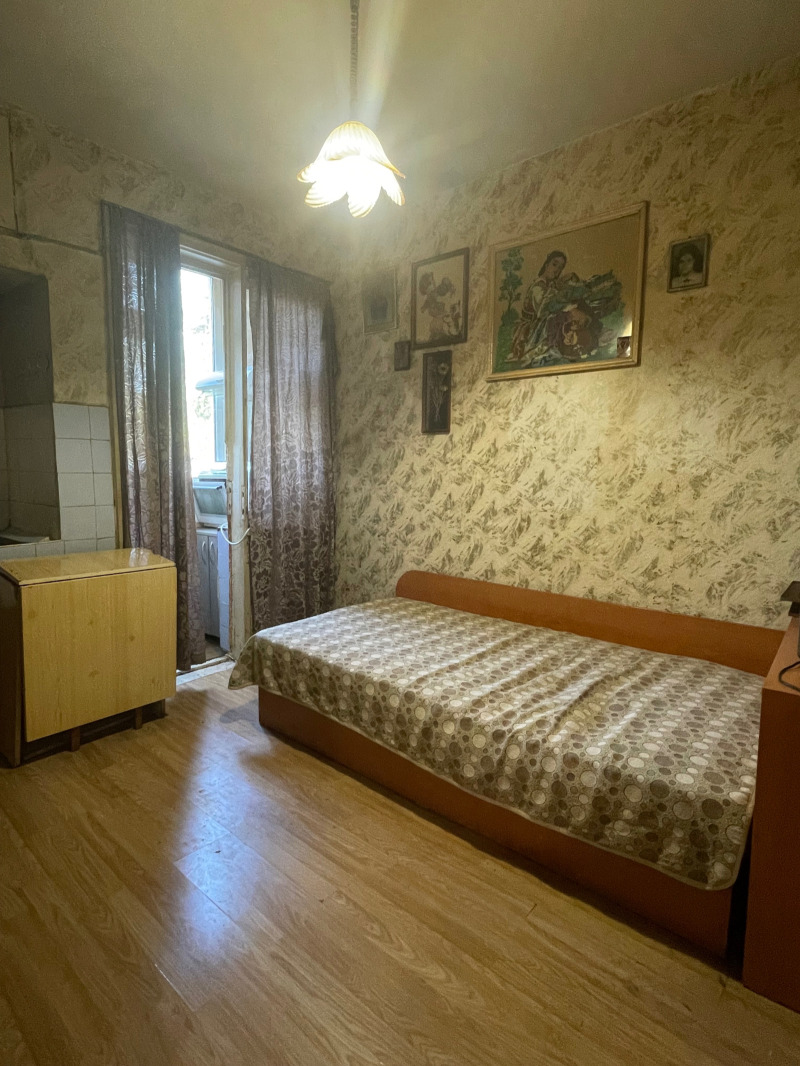 Продава 3-СТАЕН, гр. Раднево, област Стара Загора, снимка 3 - Aпартаменти - 47342259