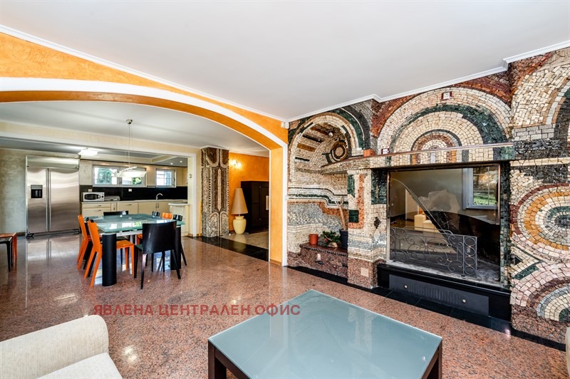 Продава КЪЩА, гр. София, Горна баня, снимка 15 - Къщи - 53784045