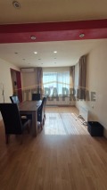 Продава КЪЩА, гр. Добрич, Център, снимка 2