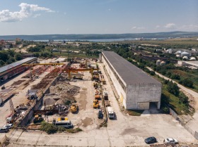 Пром. помещение град Варна, с. Тополи 10