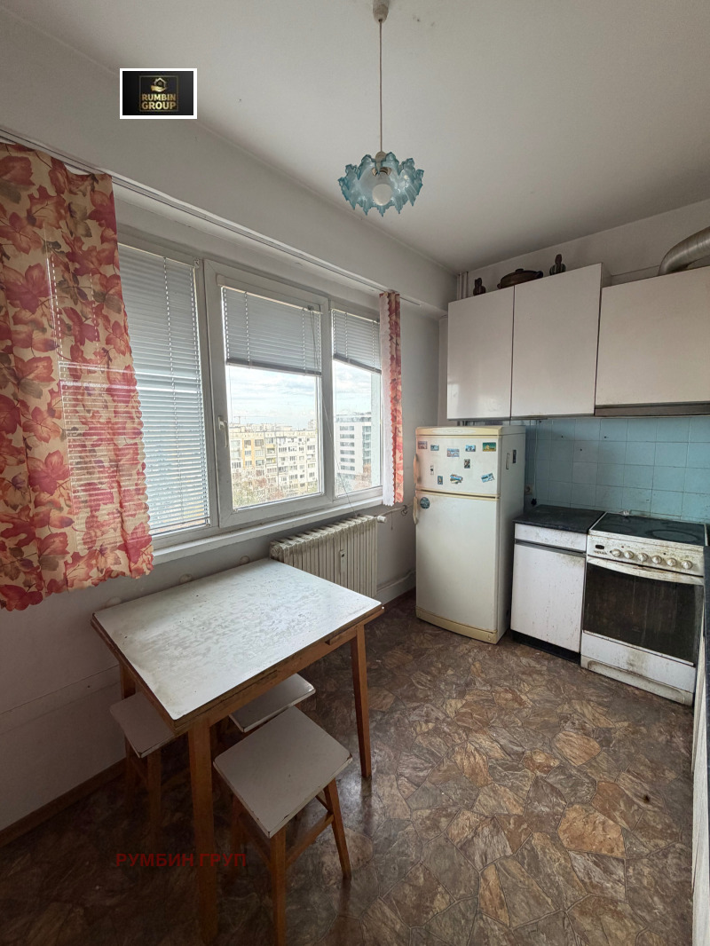 Продава 2-СТАЕН, гр. София, Люлин 4, снимка 6 - Апартаменти - 52352049