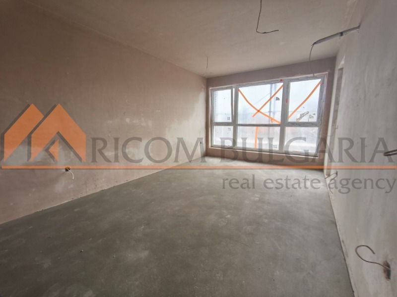 Продава 2-СТАЕН в град Варна, Бриз - 61 кв.м / 135 000 € » 264 037.05 лв., РИКОМ