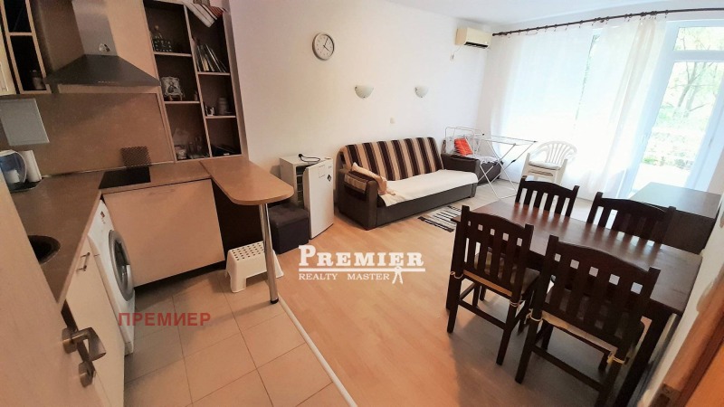 Продаја  1 спаваћа соба регион Бургас , к.к. Сланчев брјаг , 60 м2 | 34172732