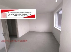 2 спаваће собе ОРБ, Стара Загора 12