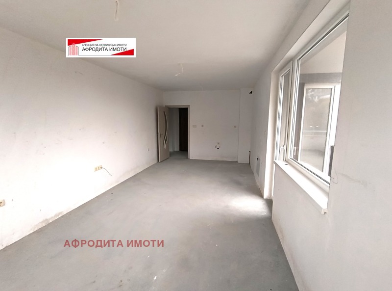 Продава 3-СТАЕН, гр. Стара Загора, ОРБ, снимка 2 - Aпартаменти - 47979949