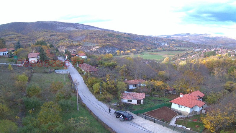 Продава КЪЩА, гр. Земен, област Перник