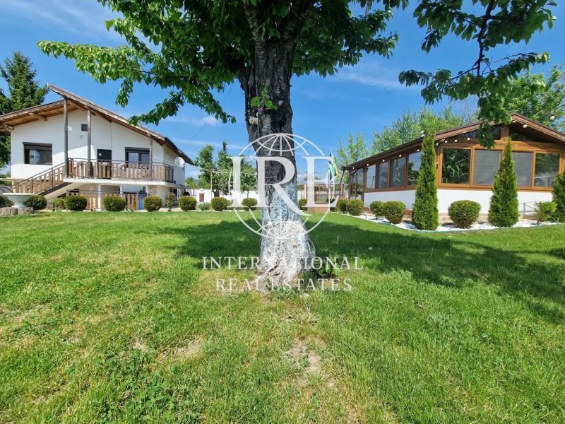 Продава КЪЩА, с. Ловчанци, област Добрич, снимка 2 - Къщи - 53187934