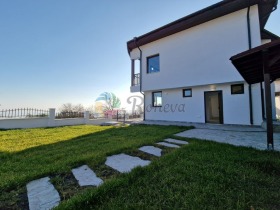 Hus Balsjik, region Dobrich 16