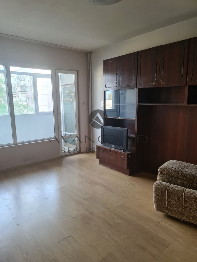 Продава  2-стаен град Пловдив , Изгрев , 64 кв.м | 15998310