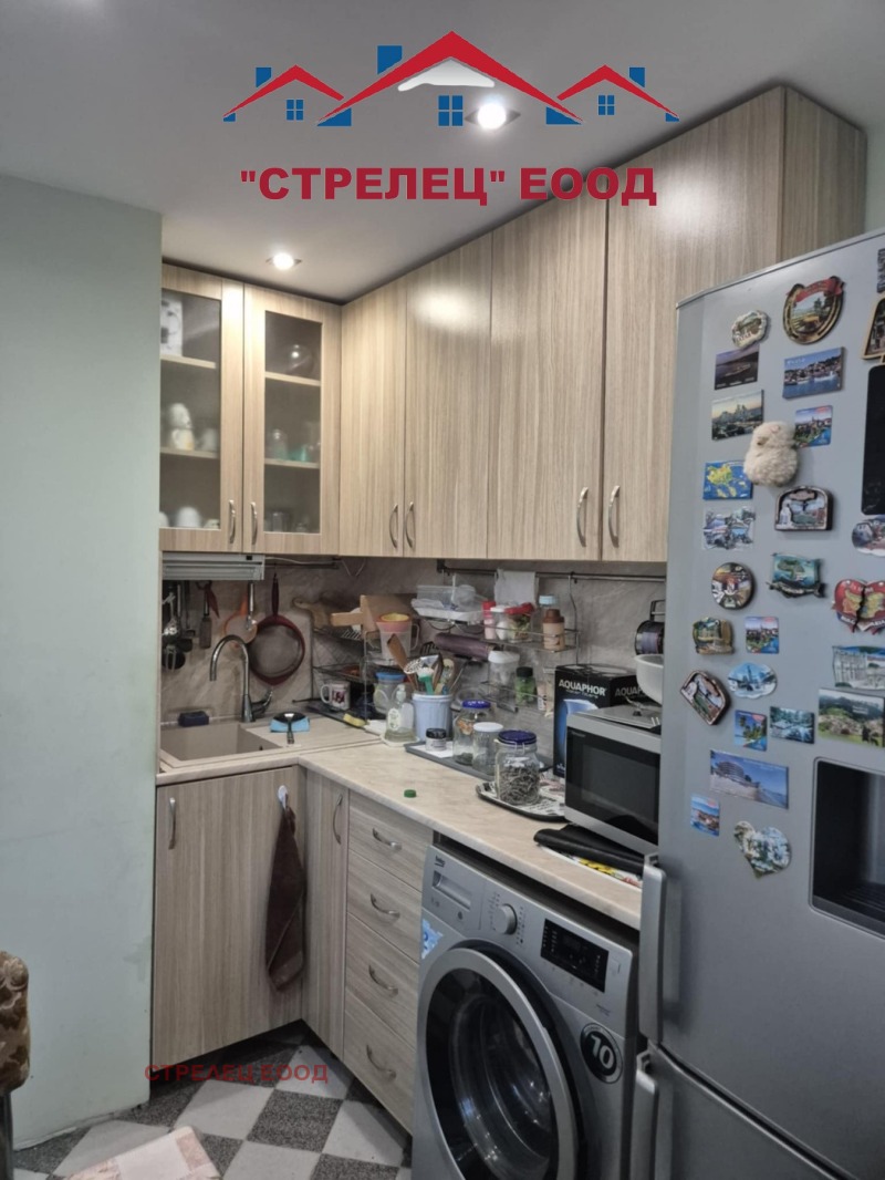 Продава  2-стаен град Добрич , Кралска зона , 60 кв.м | 20195756