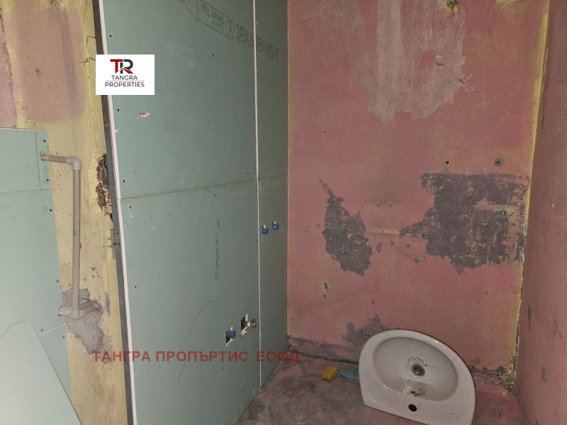 Продава 2-СТАЕН, гр. Радомир, област Перник, снимка 3 - Апартаменти - 52826854