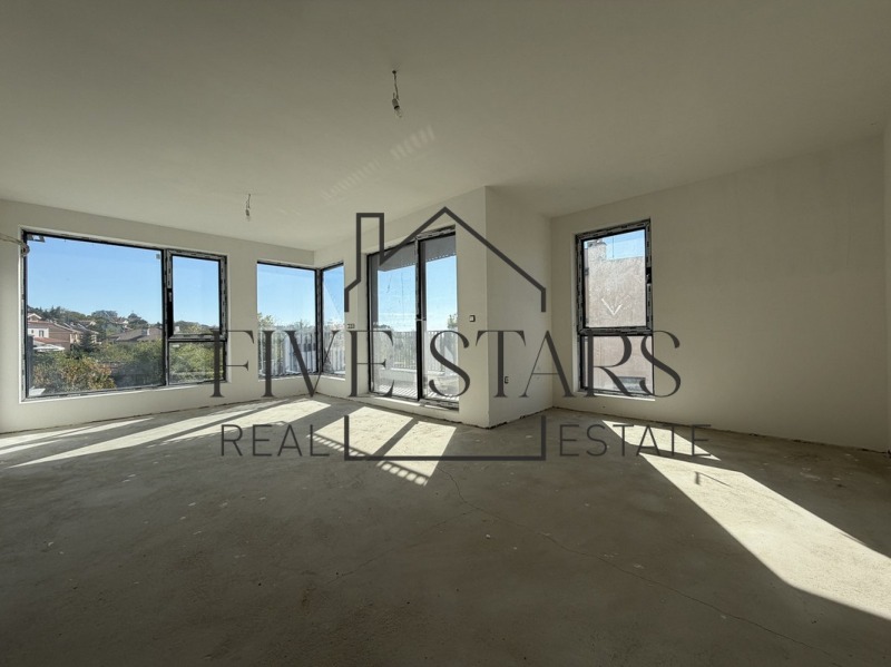 Продава 3-СТАЕН, град Варна, Левски 1 • 215000 € / 420503.45 лв. • 46688584 1