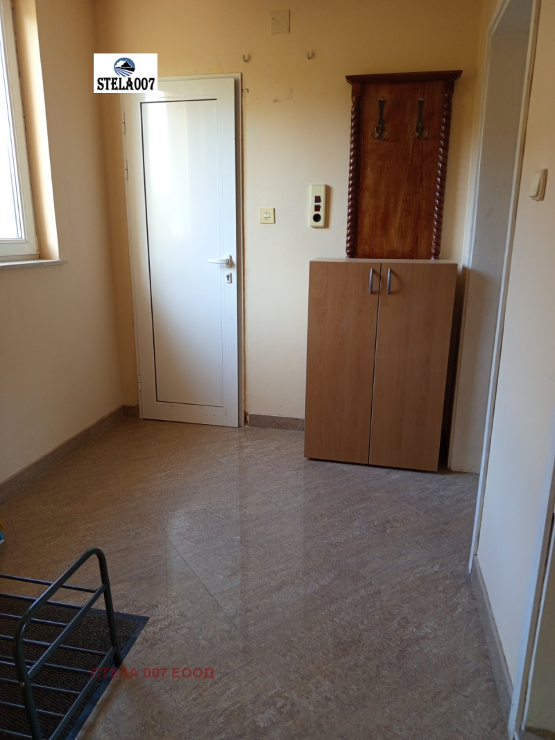 Продава ЕТАЖ ОТ КЪЩА, с. Искрец, област София област, снимка 3 - Етаж от къща - 52375775