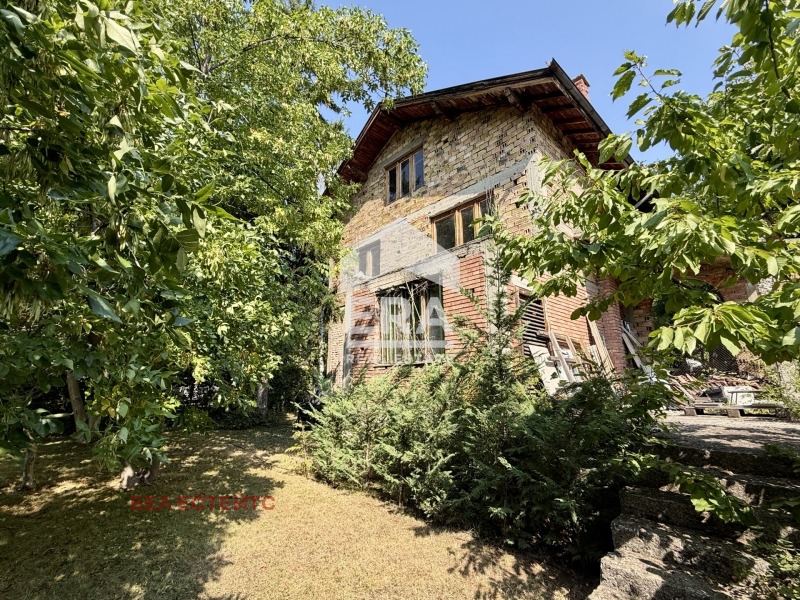 Продава КЪЩА, гр. София, гр. Банкя