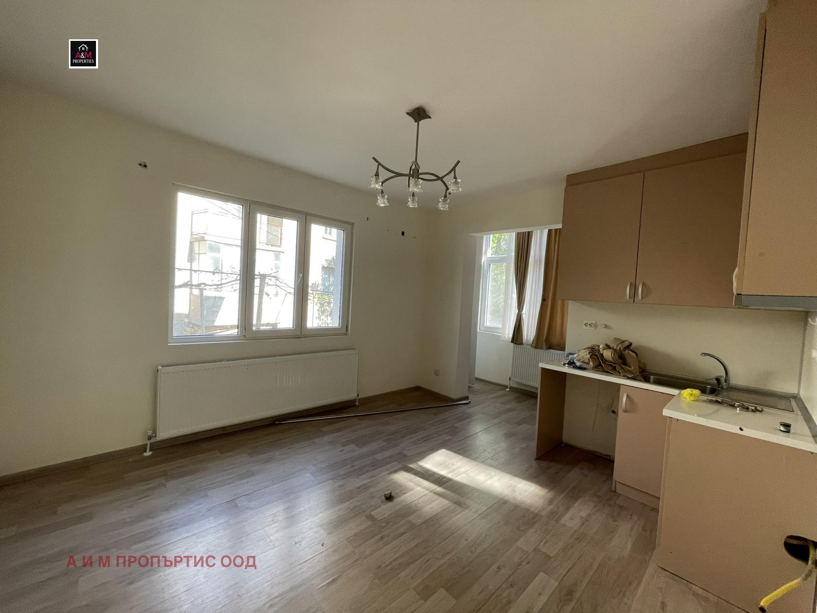 Продава 3-СТАЕН, гр. Благоевград, Широк център, снимка 2 - Апартаменти - 54343405