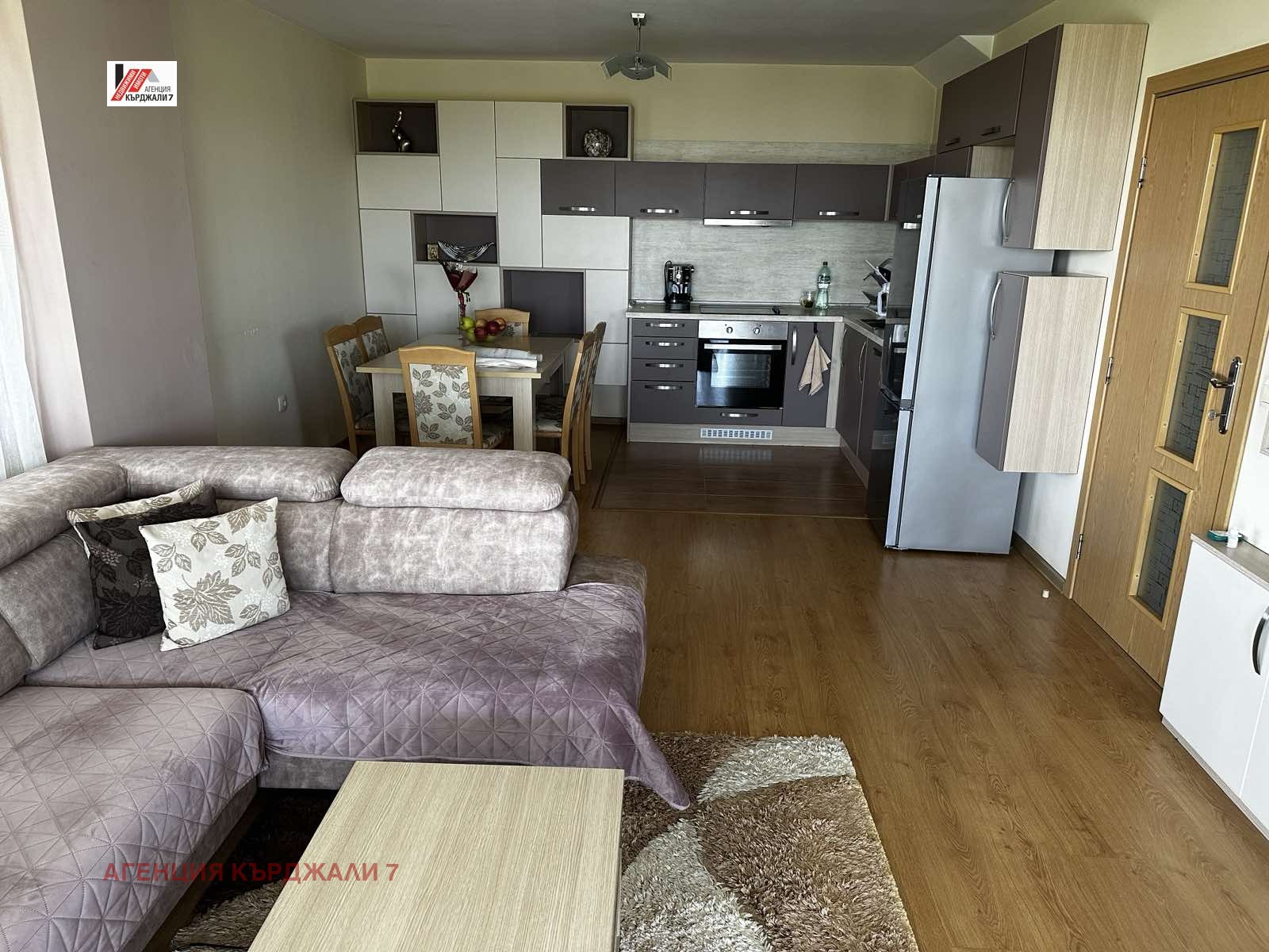 Продава КЪЩА, с. Срединка, област Кърджали, снимка 10 - Къщи - 54828894