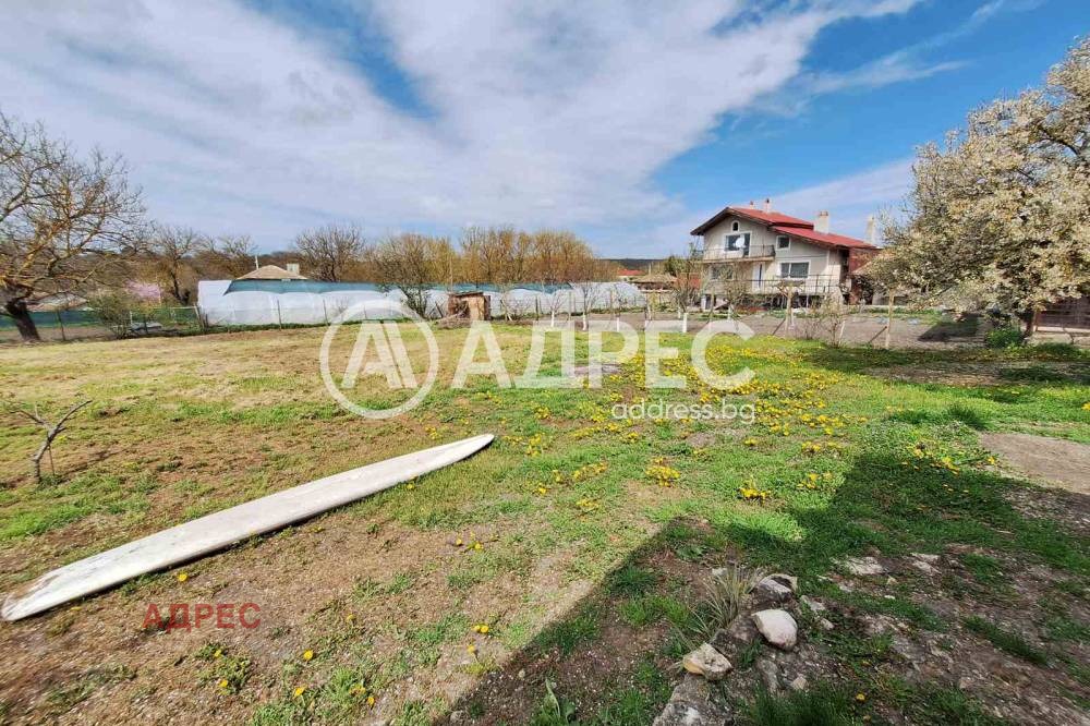 Продава ПАРЦЕЛ, с. Щипско, област Варна