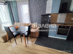 1 quarto Bazar Levski, Varna