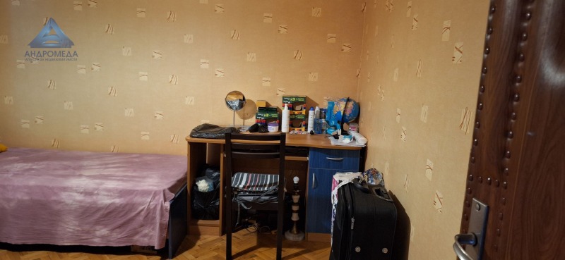 Продава  3-стаен град Плевен , Дружба 1 , 76 кв.м | 62741462 - изображение [9]