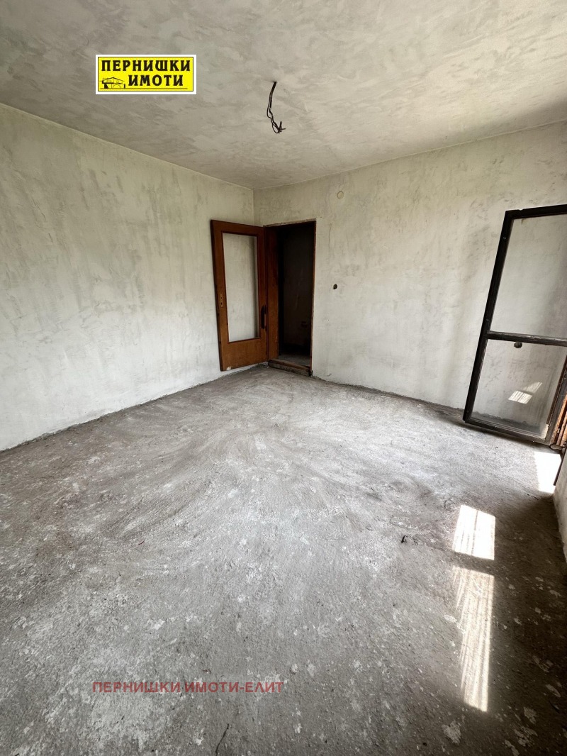 Продава  Етаж от къща град Перник , Могиличе , 136 кв.м | 29689473 - изображение [2]