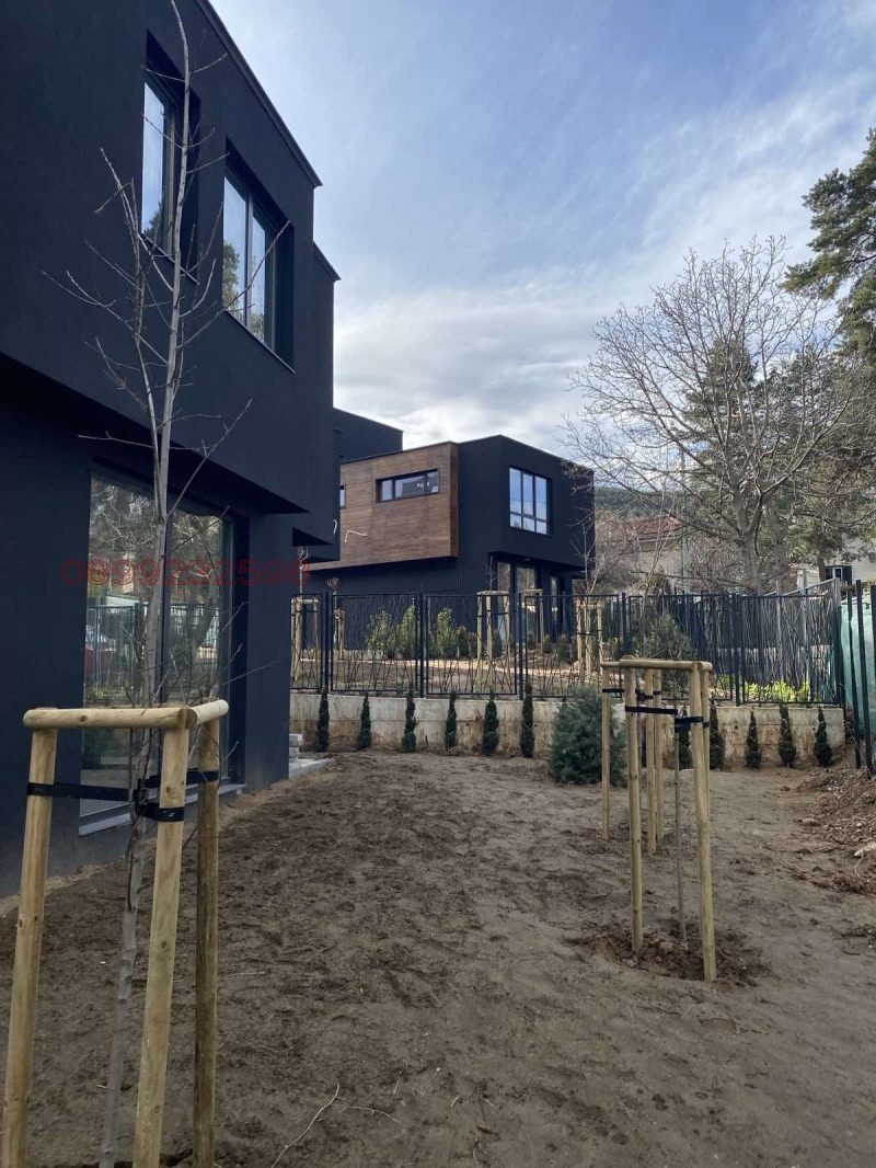 Продава КЪЩА, гр. София, м-т Камбаните