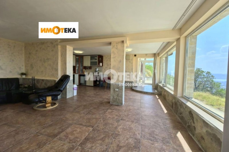 Продава КЪЩА, гр. Варна, м-т Пчелина, снимка 8 - Къщи - 47409353