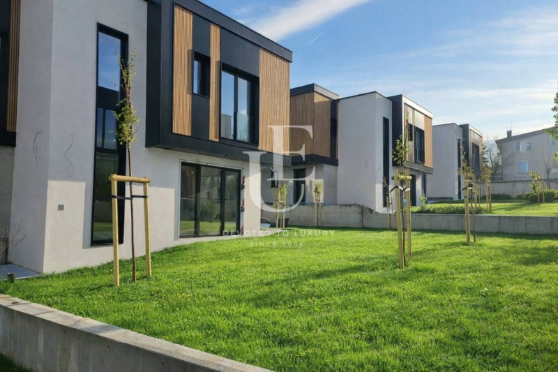 Продава КЪЩА, гр. София, Симеоново, снимка 2 - Къщи - 53578808