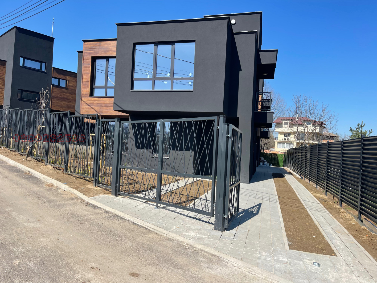 Продава КЪЩА, гр. София, м-т Камбаните, снимка 2 - Къщи - 54809350