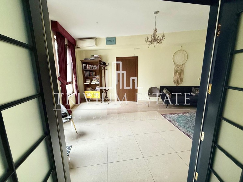 Продава ОФИС, гр. Пловдив, Център, снимка 3 - Офиси - 53188775