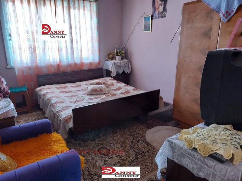 Продава КЪЩА, с. Димча, област Велико Търново, снимка 12 - Къщи - 53384513