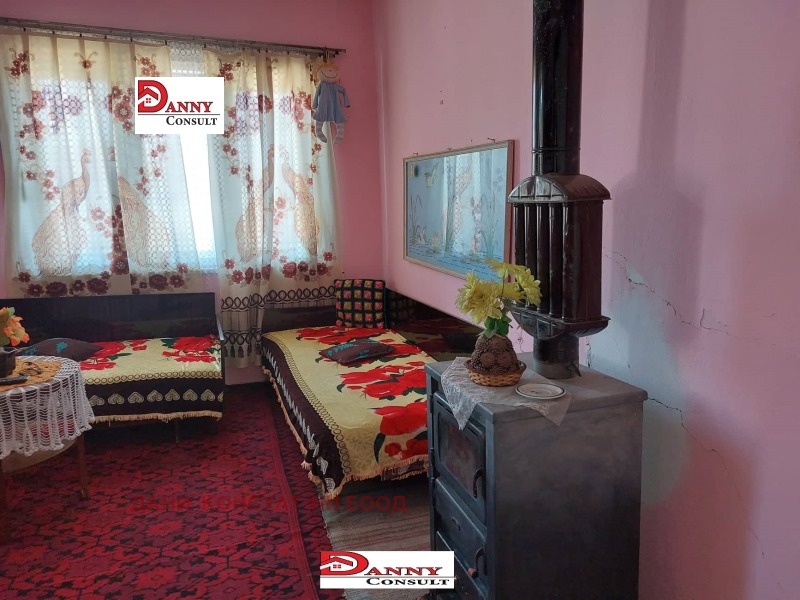 Продава КЪЩА, с. Димча, област Велико Търново, снимка 11 - Къщи - 53384513